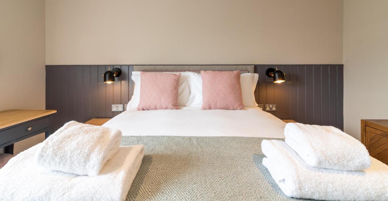 The Lawrance Luxury Aparthotel - ฮาร์โรเกต ภายนอก รูปภาพ