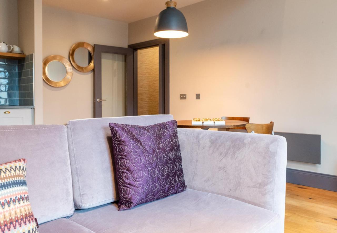 The Lawrance Luxury Aparthotel - ฮาร์โรเกต ภายนอก รูปภาพ