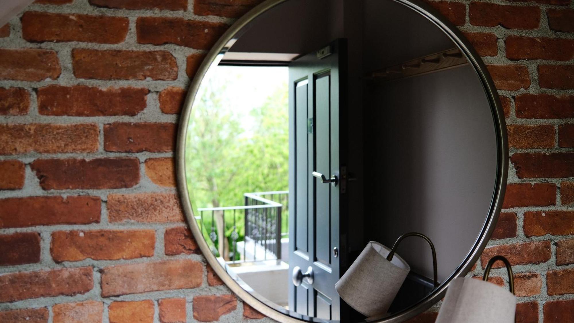 The Lawrance Luxury Aparthotel - ฮาร์โรเกต ภายนอก รูปภาพ