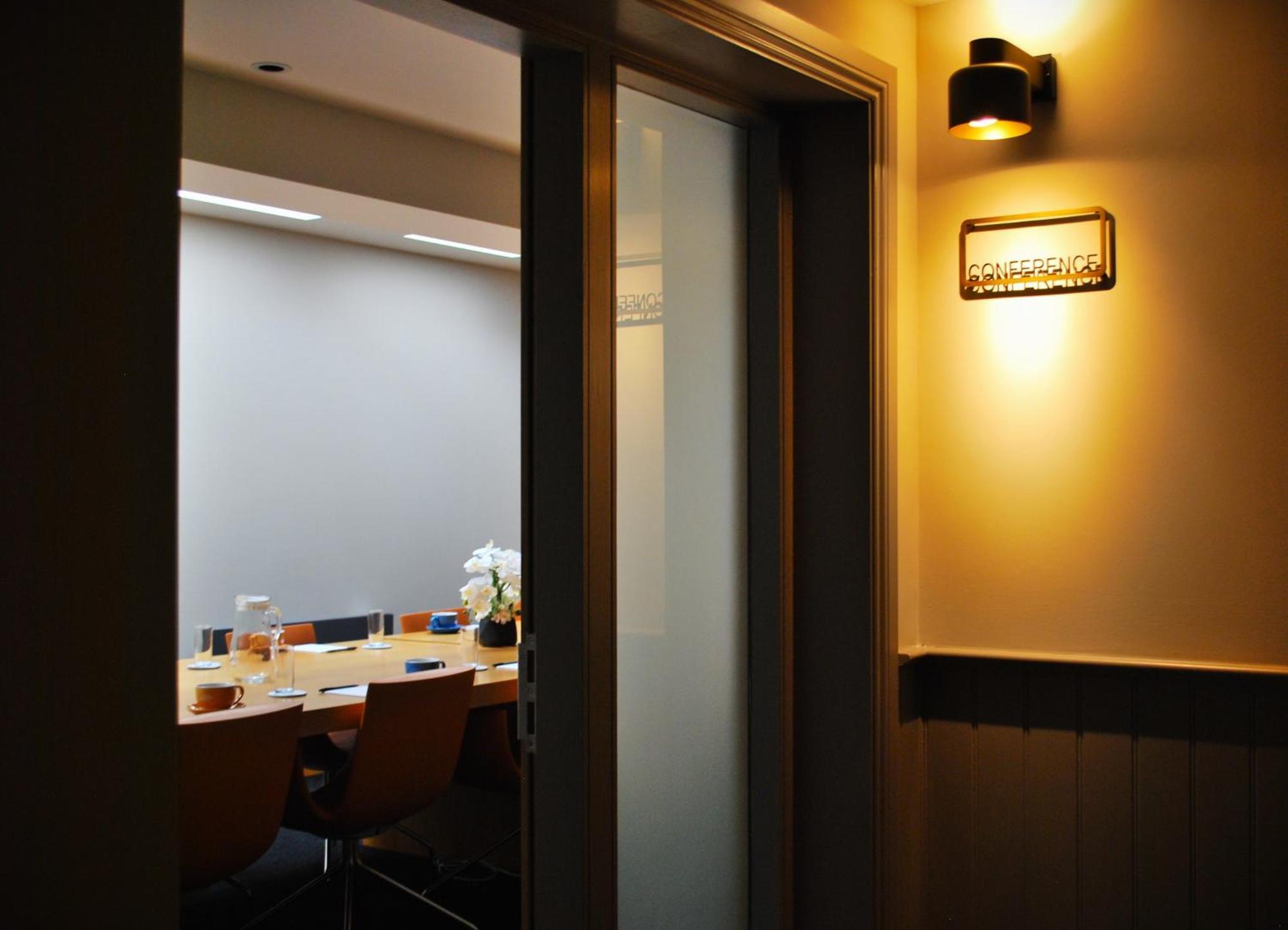 The Lawrance Luxury Aparthotel - ฮาร์โรเกต ภายนอก รูปภาพ