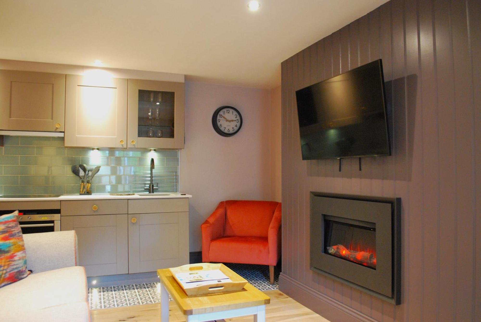 The Lawrance Luxury Aparthotel - ฮาร์โรเกต ภายนอก รูปภาพ